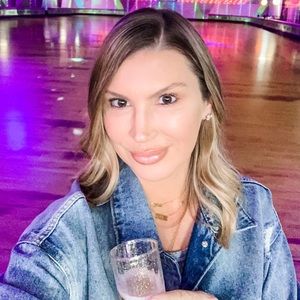 Meet your Posher, Maya